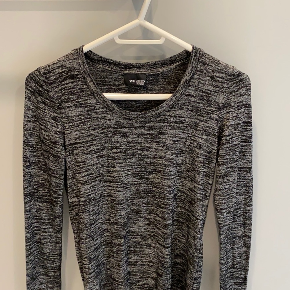 Wilfred free top
